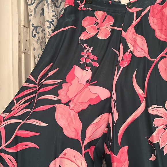 NWT!✨ Anthropologie Silk Printed Pants - Picture 4 of 4